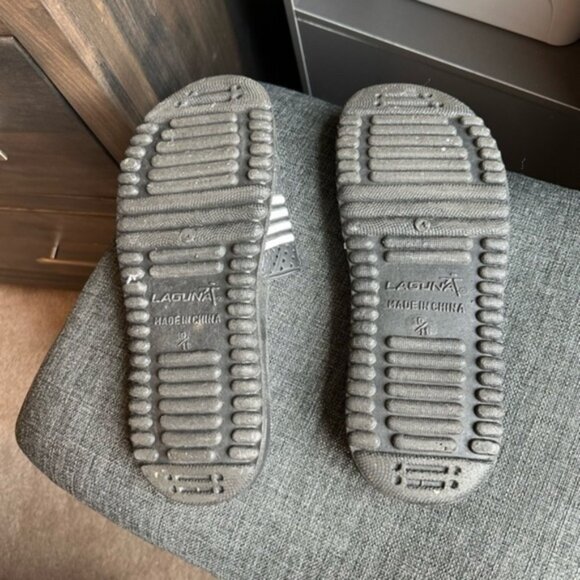 LIKE NEW | Laguna Black Men's Sandals - Picture 3 of 3